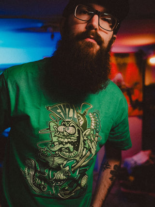 Fuzzer v2 - CosmikMango - Heavy Cotton - T-Shirt - mangobeard