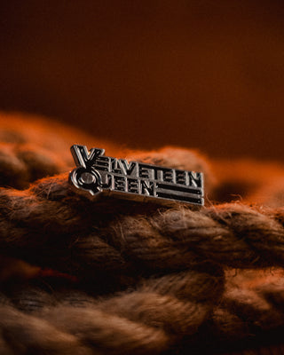 Velveteen Queen Pin by Mangobeard