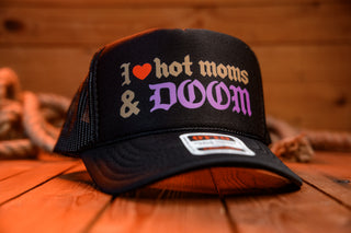 I Love Hot Moms & Doom - Trucker Cap - mangobeard
