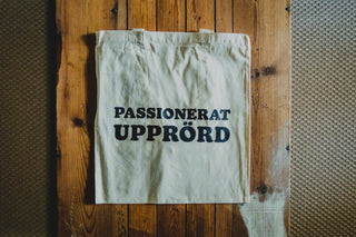 Passionerat Upprörd - Tote Bag - mangobeard