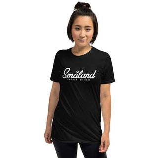 Småland Unisex T-Shirt - mangobeard